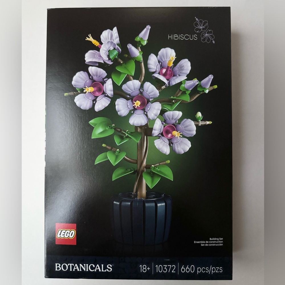 LEGO Botanical Hibiscus with Purple and Green